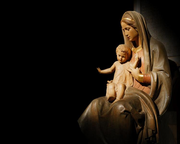 Statue of Mary and young Jesus